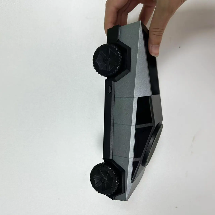 Cyber Charge 3-in-1 Motorized Wireless Charging Dock